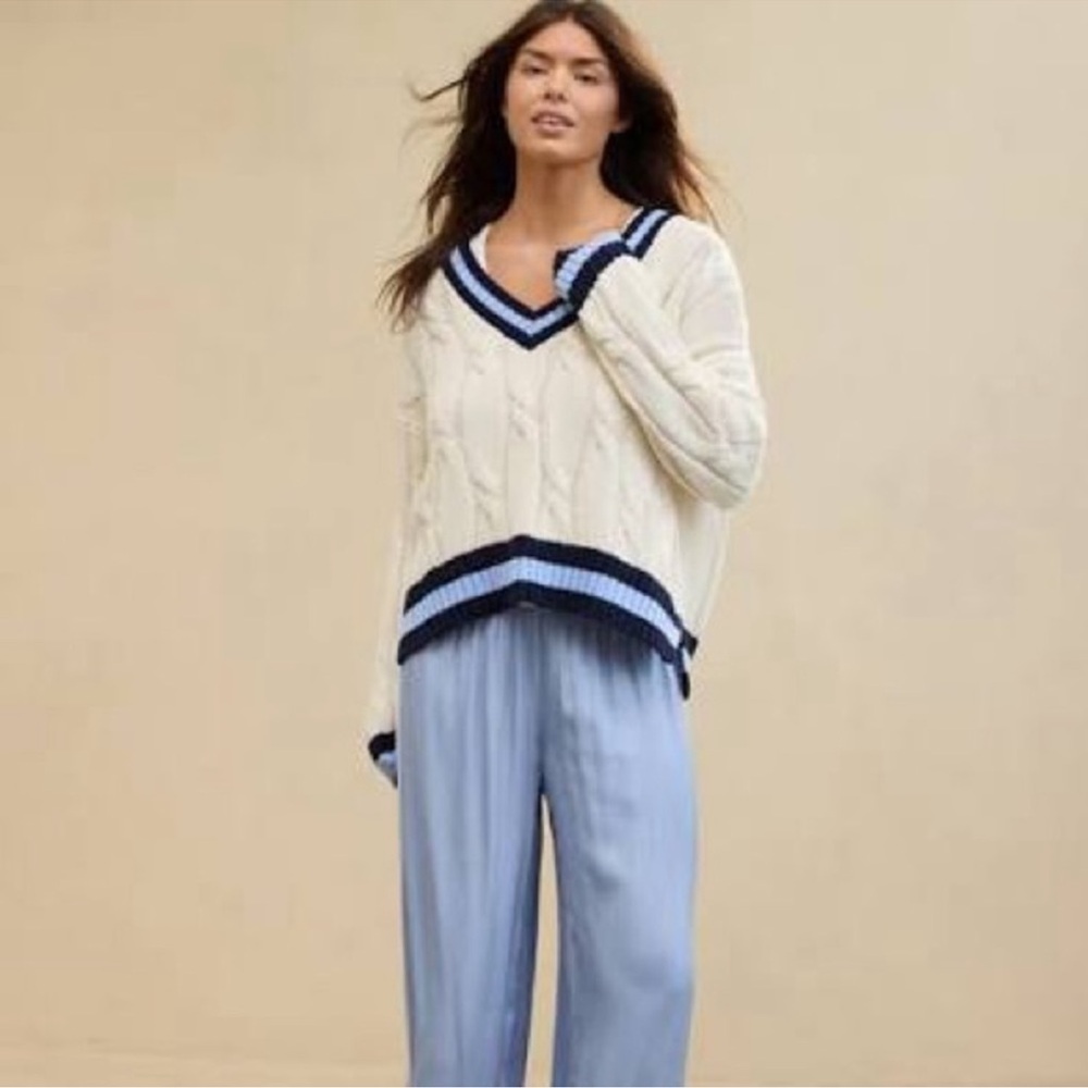 Aerie Cream and Navy V-Neck Sweater